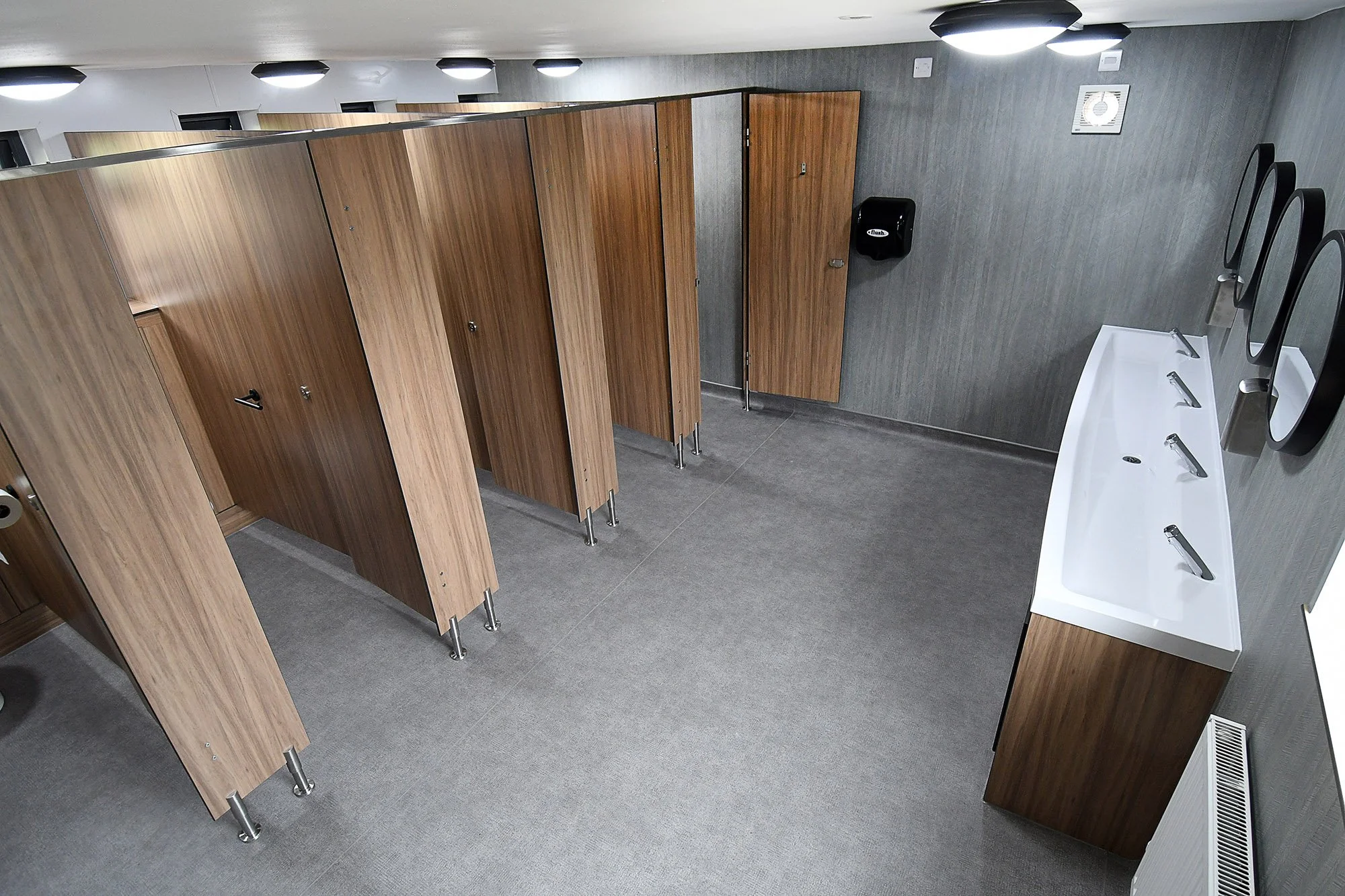 Commercial Cleaning Environment